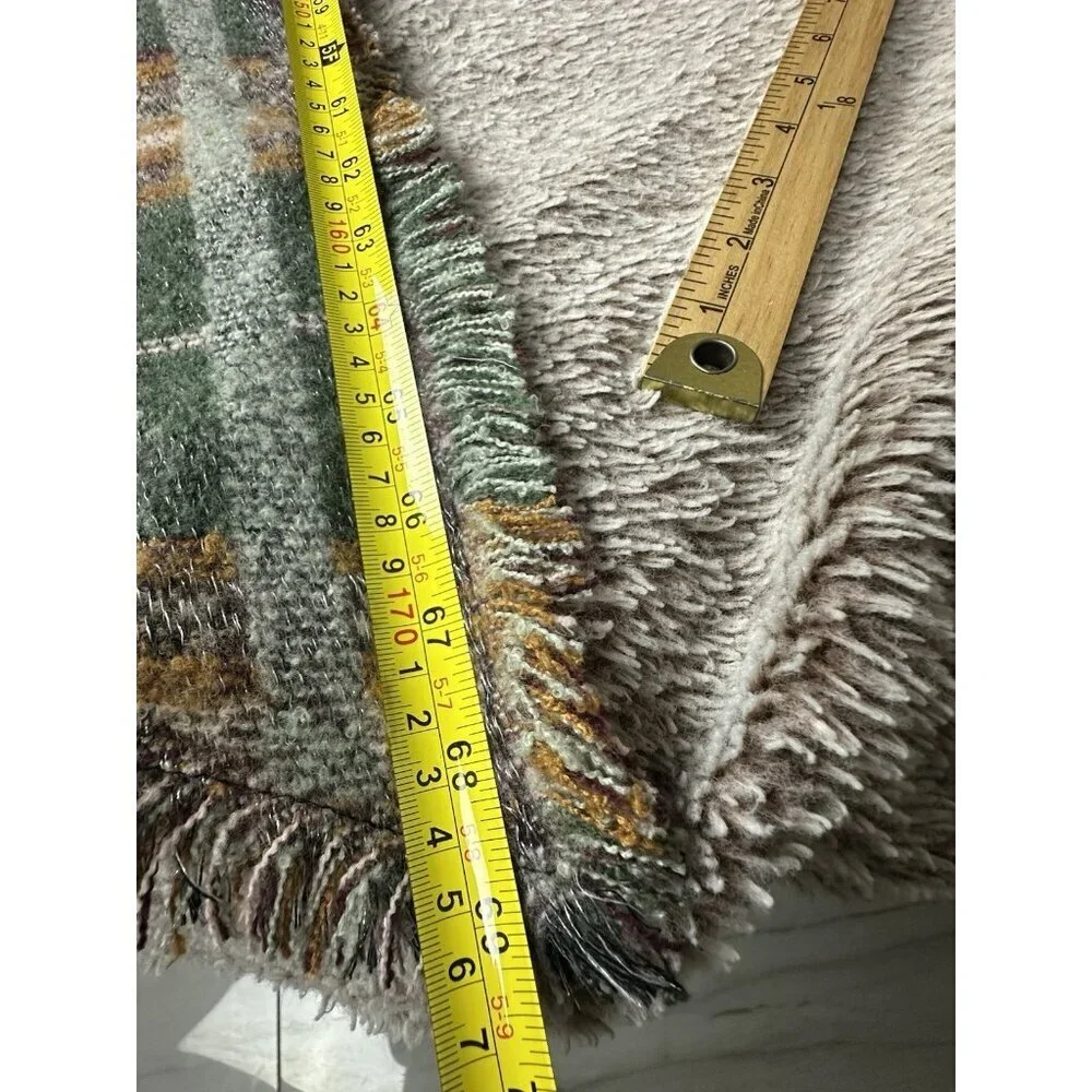 Vince Camuto Women's Plaid Multicolor Cape Shawl Oversized Wrap with Fringe New